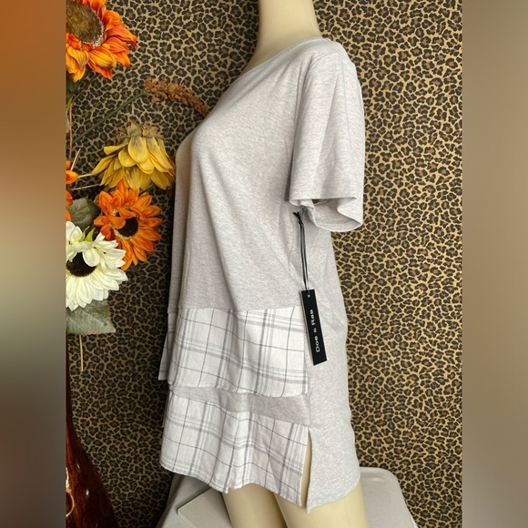 🌴3/$30🌴DOE & RAE Gray/Plaid Asymmetrical Short Sleeve Babydoll Top NWT - Picture 5 of 10